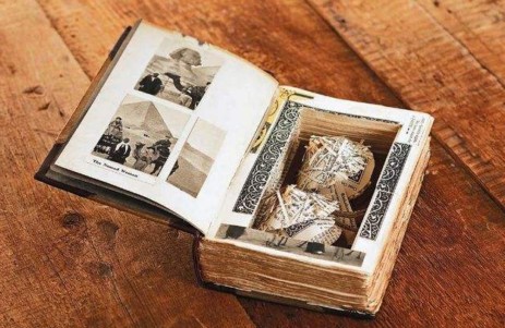 下列《論毅力》所提到的事例中，引自《孟子》的是(　)__自考《大學(xué)語文》真題