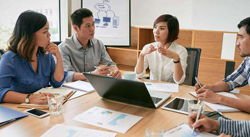 《嬰寧》此文里面寫移葬鬼母時(shí)，嬰寧有哪些表現(xiàn)__自考2020真題解析